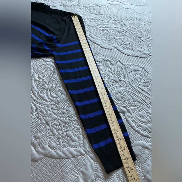 Zara Black and Blue Crew Neck Sweater - Picture 6 of 7